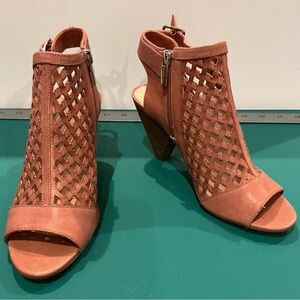 Vince CamutoWomen's Woven Peep-Toe High Heel Sandals - Dusty Rose 6